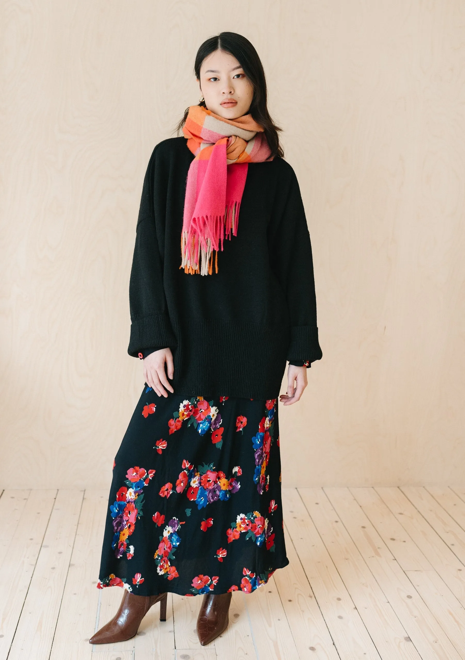 Lambswool Oversized Scarf in Pink Square Check