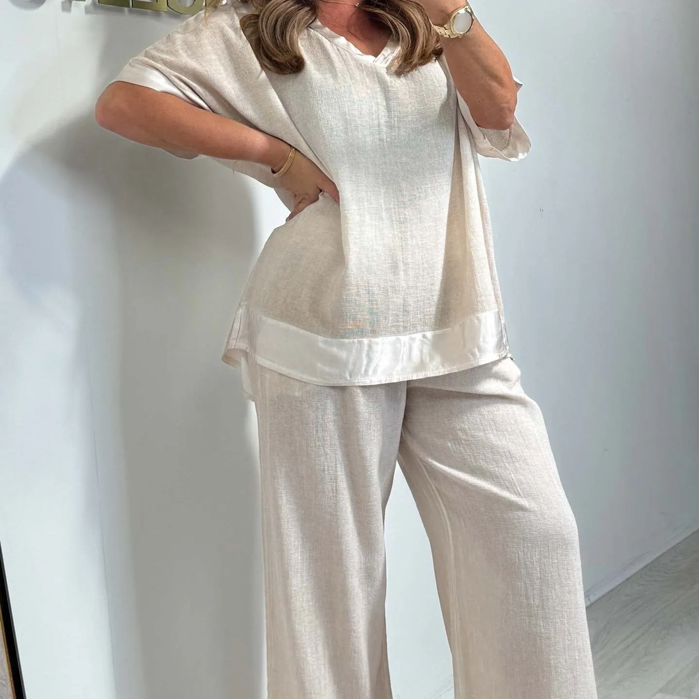 Limited Time Half Price OfferCasual V-Neck 2-Piece Set