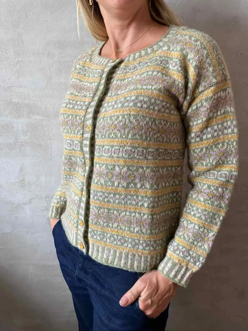 Sine cardigan af Ruth Sørensen, No 20 strikkekit